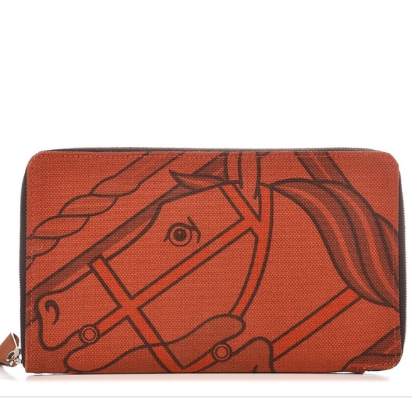 Hermes Handbags - Hermès Quadrige Steeple GM Wallet